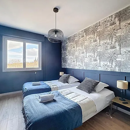 Appartement Pour 8 Personnes Et 5 Lits Galaxie *