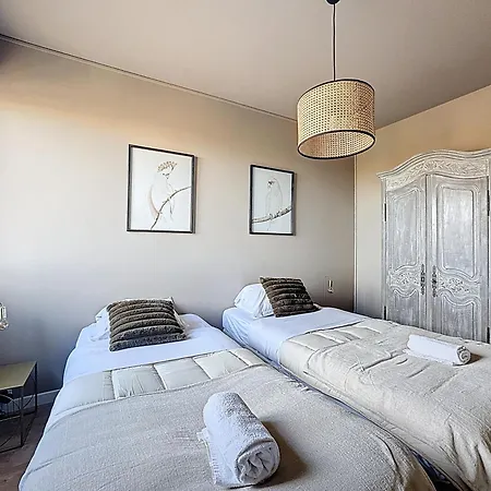 Appartement Pour 8 Personnes Et 5 Lits Galaxie Clermont-Ferrand