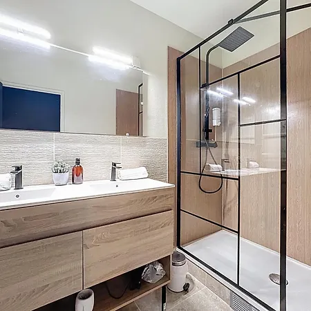 Pour 8 Personnes Et 5 Lits Galaxie Appartement