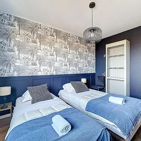 Pour 8 Personnes Et 5 Lits Galaxie * Clermont-Ferrand