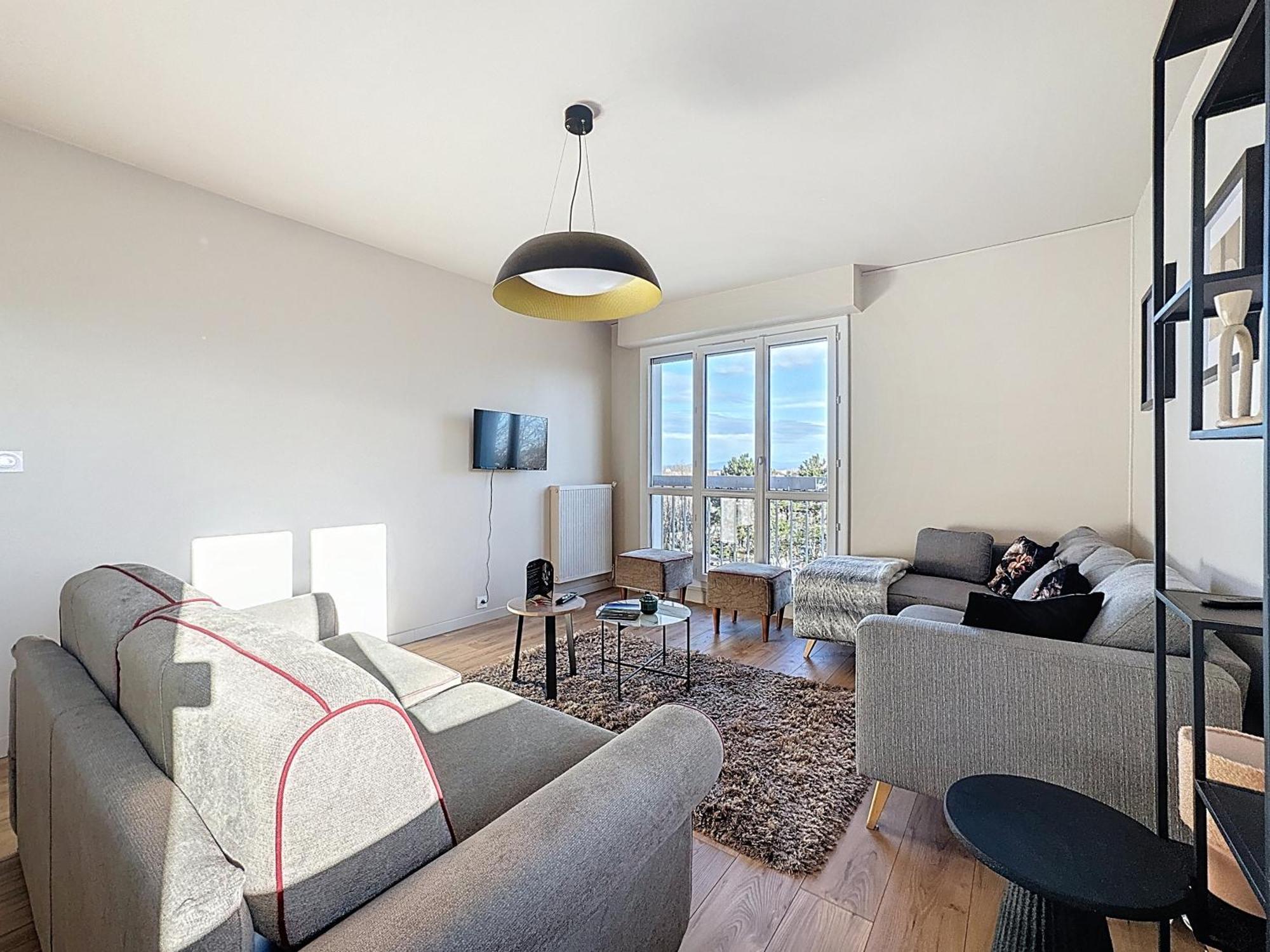 Pour 8 Personnes Et 5 Lits Galaxie Apartment Clermont-Ferrand